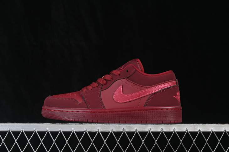 Picture of Air Jordan 1 LOW _SKUfw23299607282633386fw